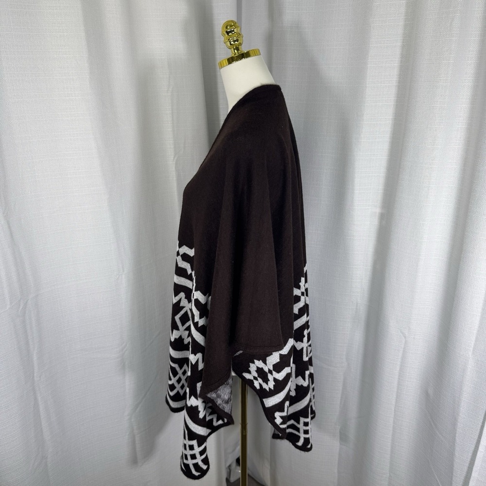NWOT Ariat Womens Mary Cape Wrap Poncho Chocolate Brown Western Cowgirl Rodeo OS - Picture 3 of 12
